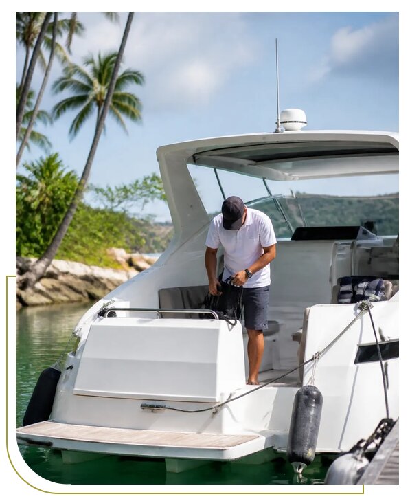 Аренда катера на Пхукете для отдыха гостей из Светлограда